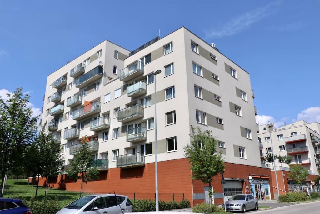 Apartment Hurka - 15 min do centra, garaz Praga Exterior foto